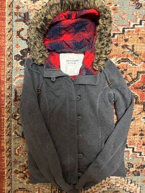 Y2K Abercrombie & Fitch Charcoal Gray Toggle Jacket with Faux Fur Hood